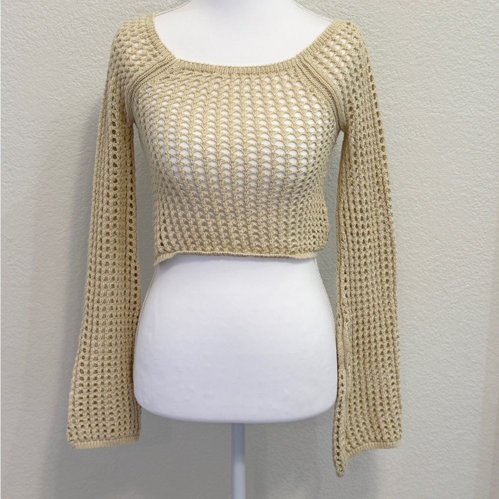 Urban Outfitter Crochet Long Sleeve Cropped Shirt